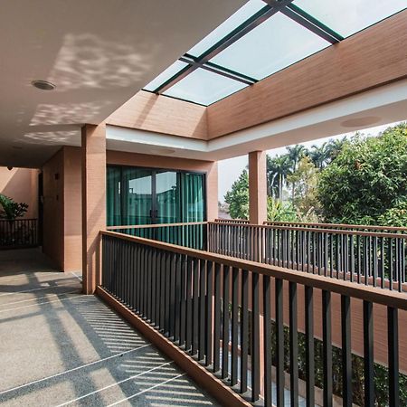 Rachabhura Hotel Ratchaburi Bagian luar foto