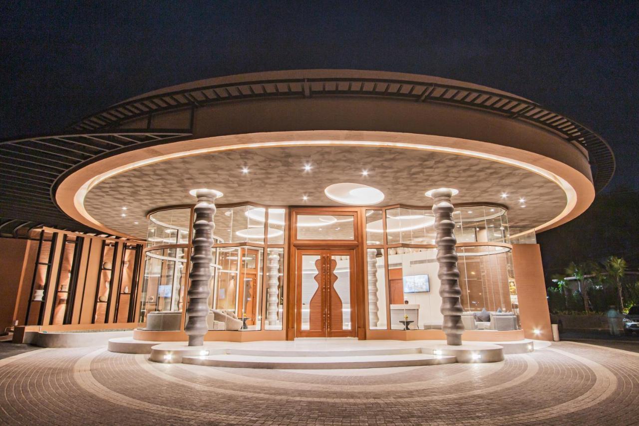 Rachabhura Hotel Ratchaburi Bagian luar foto